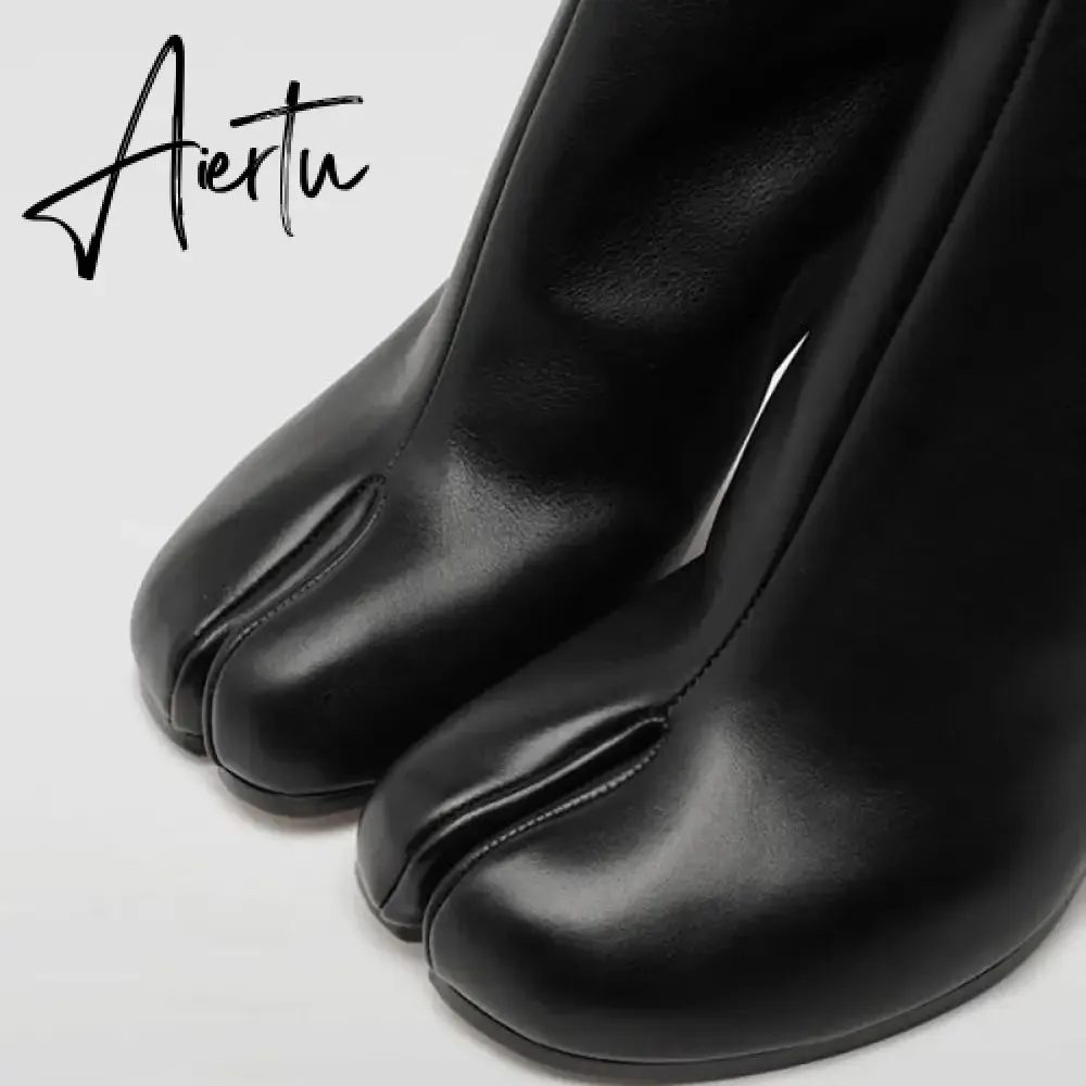 Aiertu Luxury Brand Designer Split Toe Ankle Boots New Fashion Chunky Round High Heels Women Boots Winter Tabi Shoes Short Boots