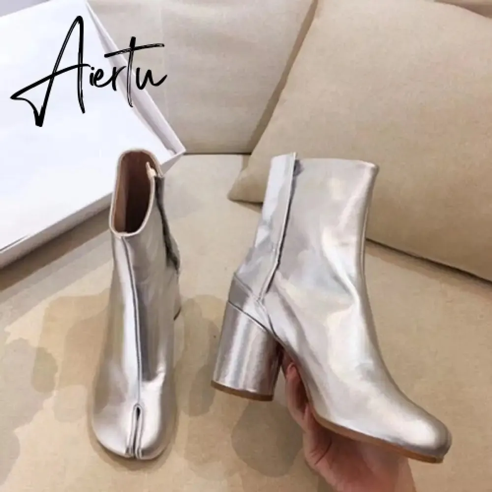 Aiertu Luxury Brand Designer Split Toe Ankle Boots New Fashion Chunky Round High Heels Women Boots Winter Tabi Shoes Short Boots