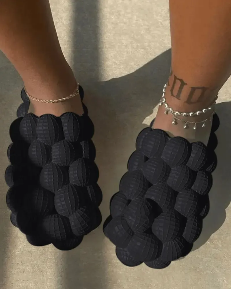 Bubble Pattern Slippers