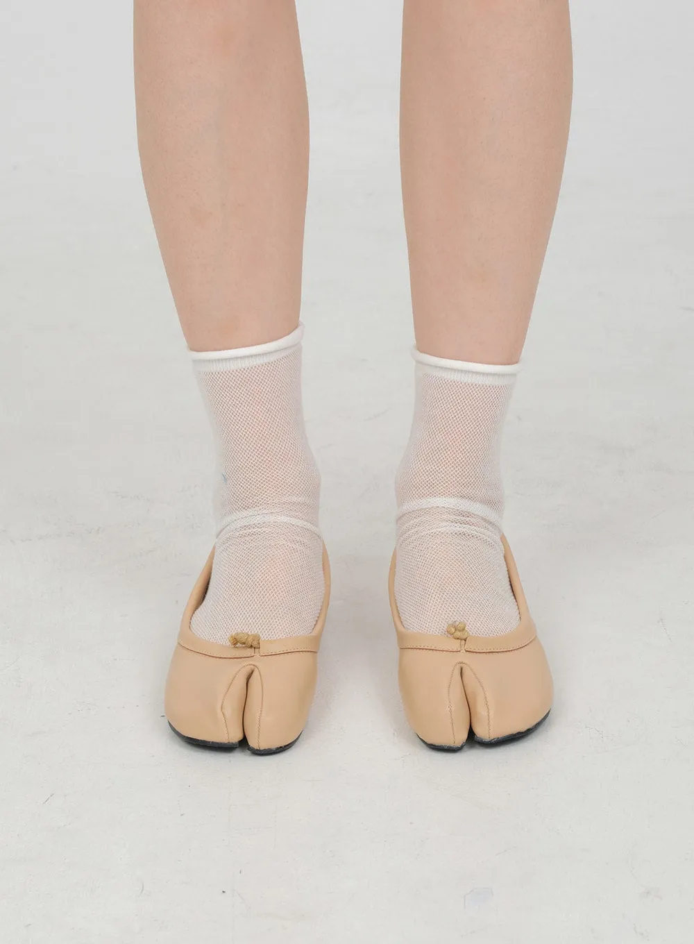 Flat Shoes with Toe Split OA22