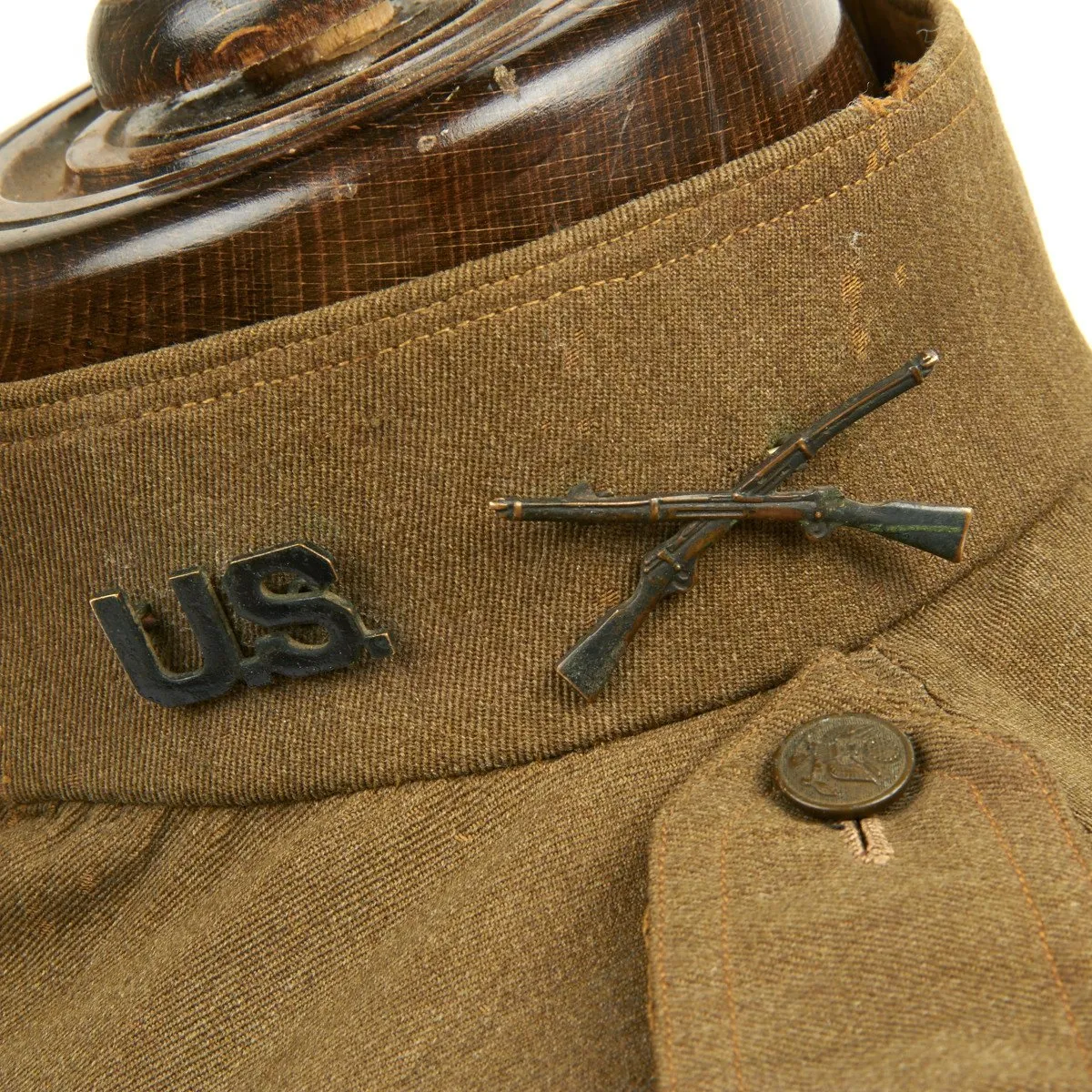 Original U.S. WWI Army Dixie" Division Named 2nd Lieutenant Set with Foot Locker